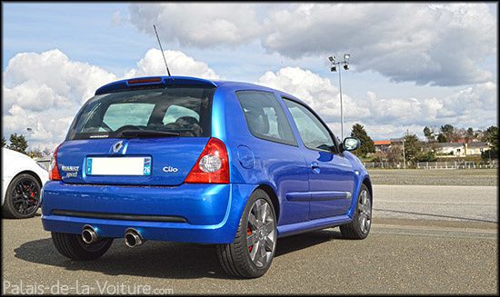 AG25-0033_renault_clio_2_ph.3_rs.jpg